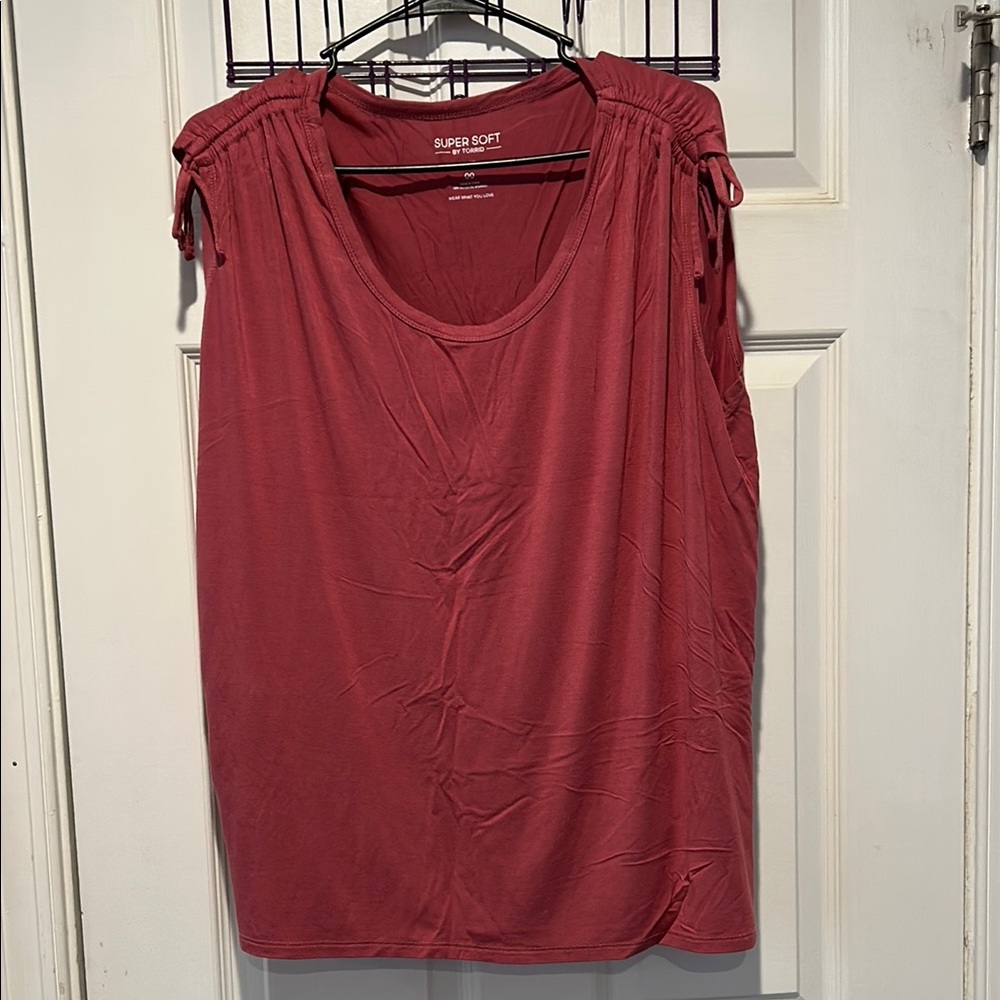 Torrid super soft rose top